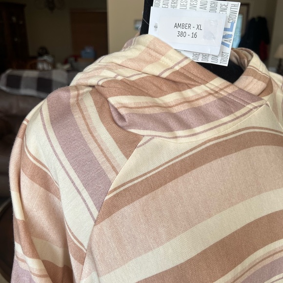 Retired Lularoe amber hoodie - Picture 2 of 2